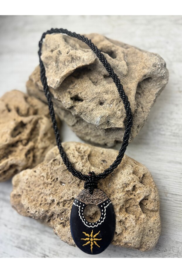 Dövme model işlemeli kolye - 3