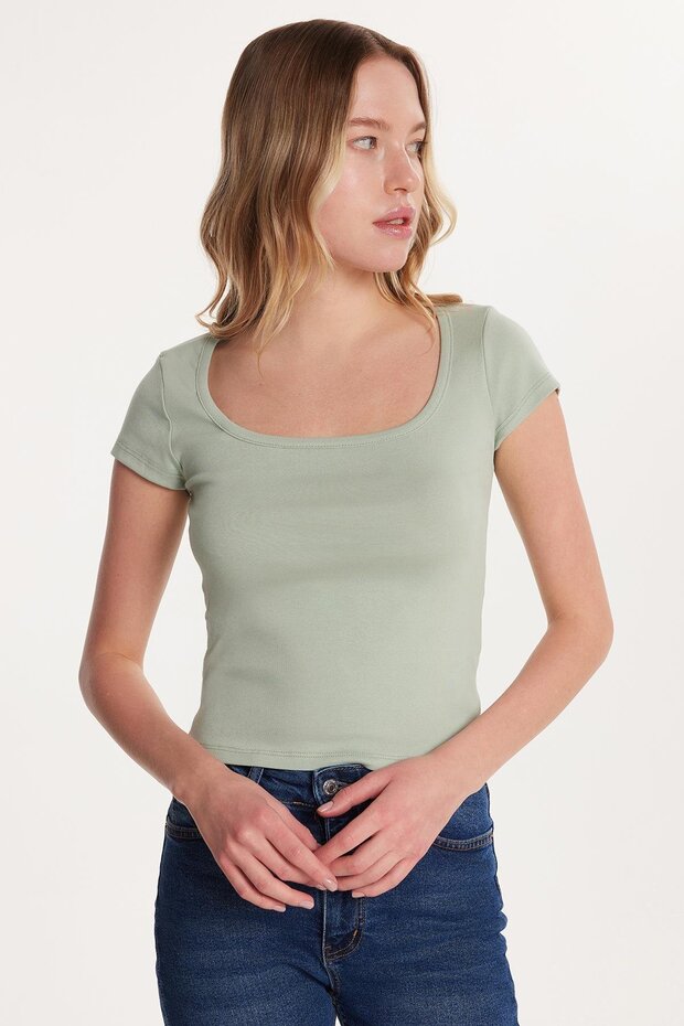 Women's Slim Fit Close-Fitting Cotton Short Sleeve U Neck Mint Blouse