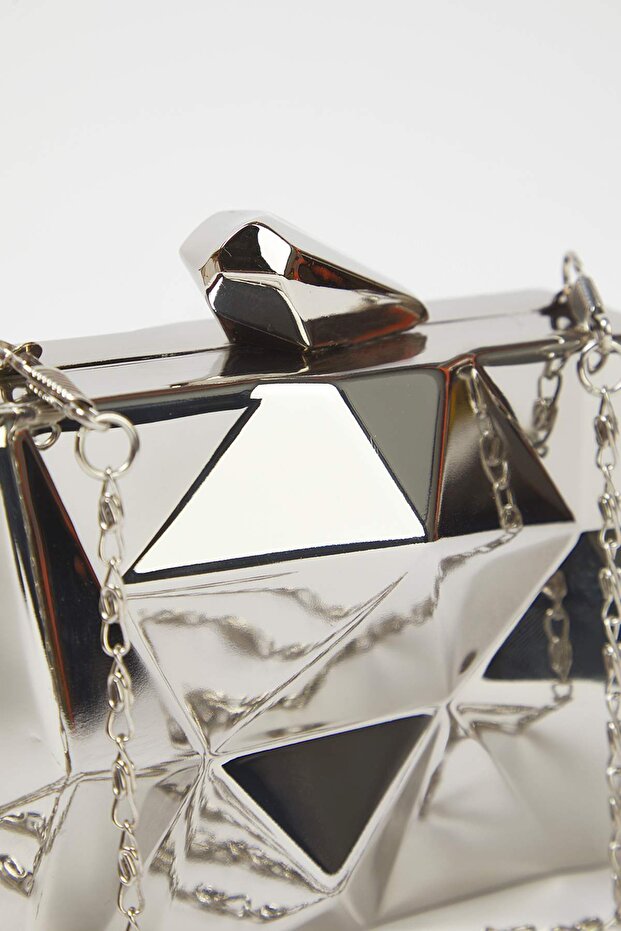 Metalik Gümüş Üç Boyutlu Abiye Kadın Şık Mini Boy Clutch El Çantası TAKSS25OC00064 - 4