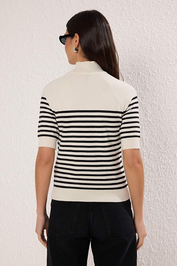 Ekru*001 Çizgili Merserize Görünümlü Premium İplik/Özel İplik Basic İnce Triko Bluz TWOAW24BZ00005 - 5