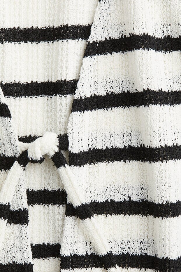 Önü Bağcıklı Triko Üst - 5