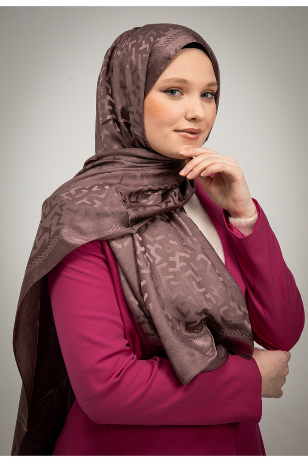 Geometric Pattern Shiny Jacquard Shawl Brown - 5