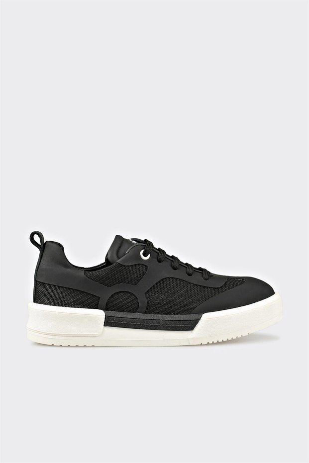 Black Women's Sports Shoes