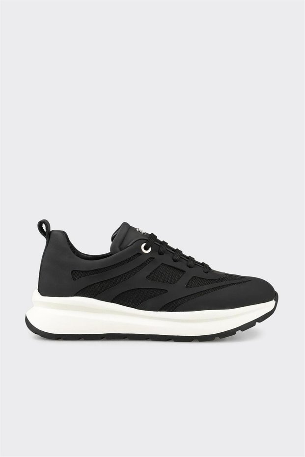 Black Women's Sports Shoes