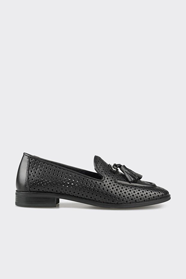 Black Leather Women's Casual Shoes