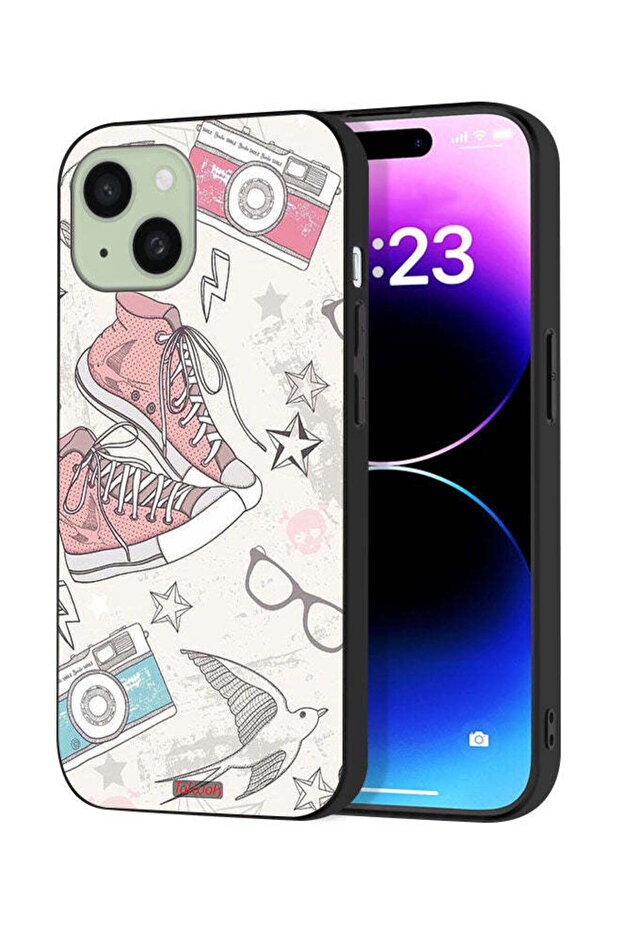غطاء حماية لجهاز Apple iPhone 15 من القماش بتصميم حذاء وفن كاميرا