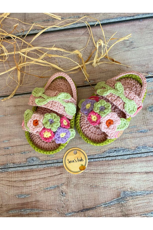El Örgüsü Çiçekli Kız Bebek Sandalet Patik - 1