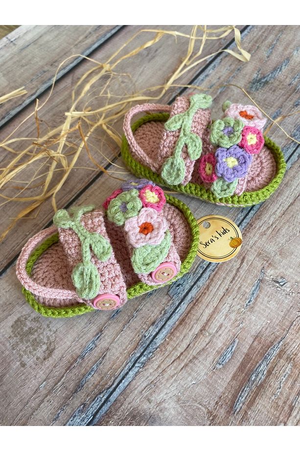 El Örgüsü Çiçekli Kız Bebek Sandalet Patik - 4
