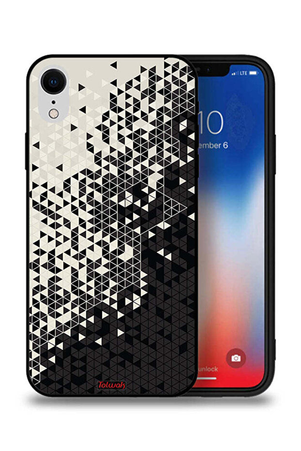 غطاء حماية لجهاز Apple iPhone XR بنمط مثلث فني رقمي