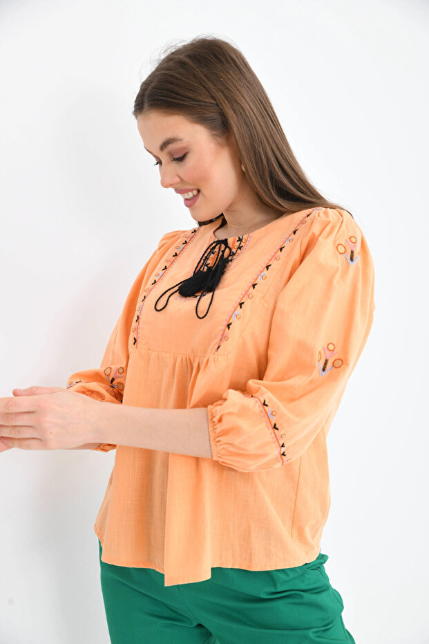 Tkano Bluza sa vezom - 3