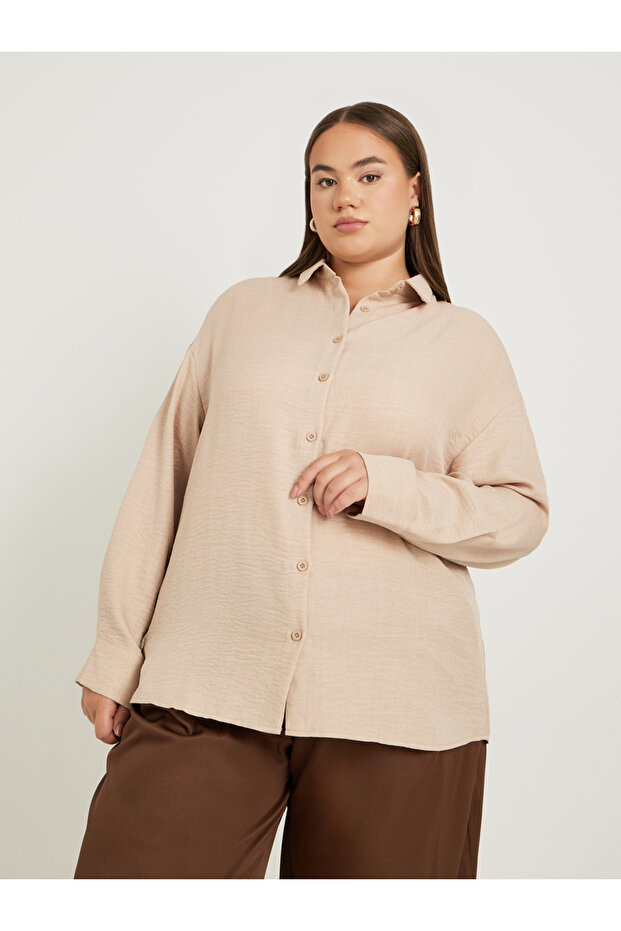 قميص بمقاس كبير بمظهر الكتان الصلب وأزرار خلفية وقصة عادية - 2