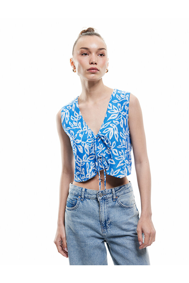 Floral Patterned V-Neck Sleeveless Crop Vest with Tie Detail