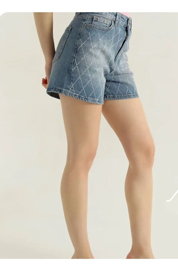 Açık Mavi Mom Taşlı Şort - 1