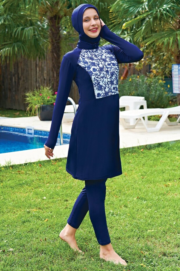 Ruko 2429-2 Large Size Patterned Zippered Lycra Fabric Hijab Swimsuit