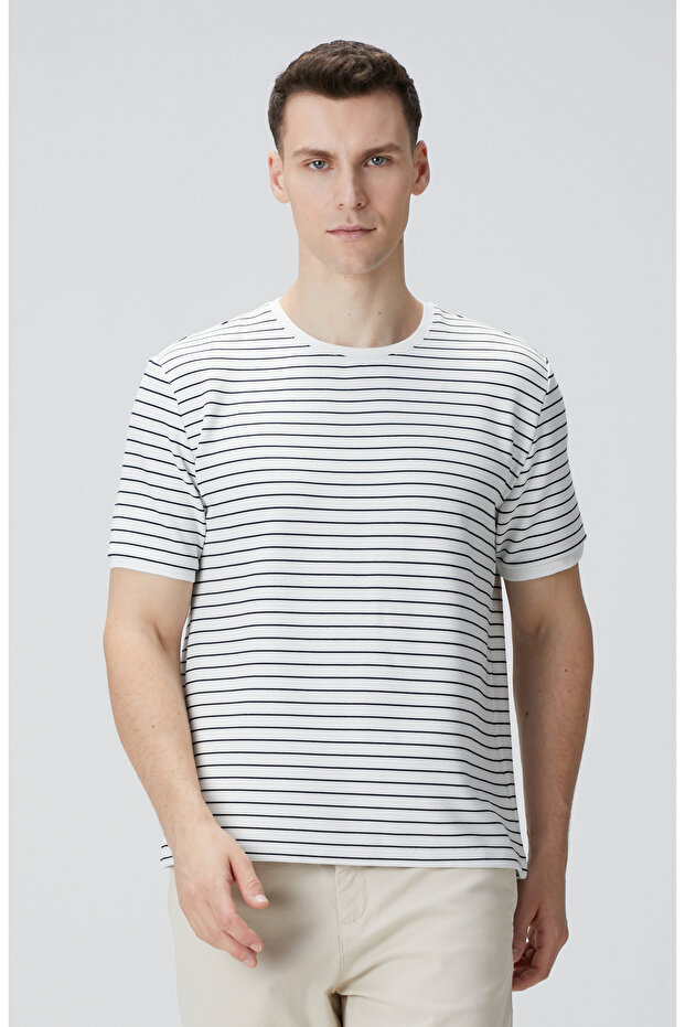 Kırık Beyaz Tshırt - 4