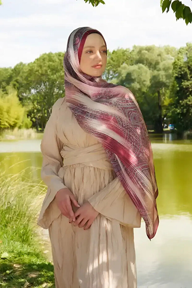 شال كريستال هولا بنمط - أحمر