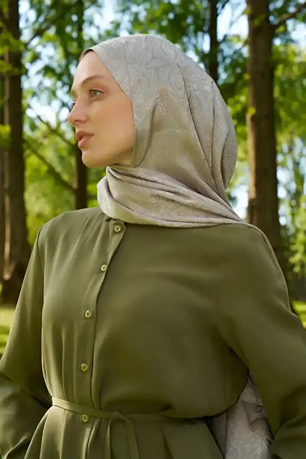 شال جاكار بنمط دانتيل أنيق - بيج