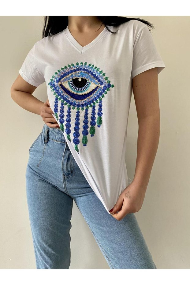 Embroidered half-sleeve blouse made of 100% premium cotton