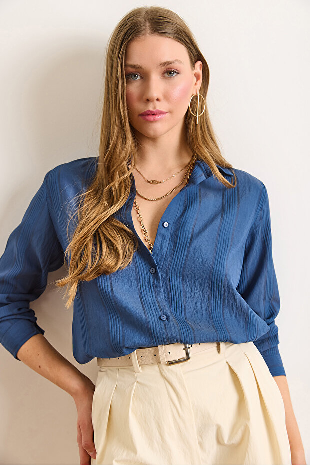 Kadın Lacivert Transparan Şeritli Regular Fit Dökümlü Gömlek GML-19001334 - 1