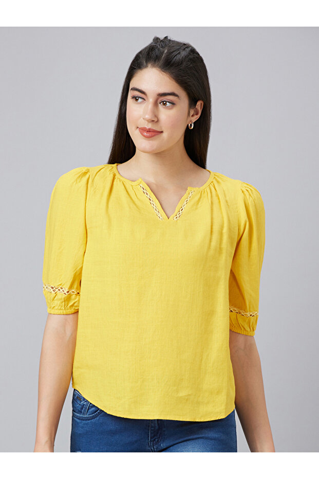 Lace Detail Puff Sleeves Notch Neck Top