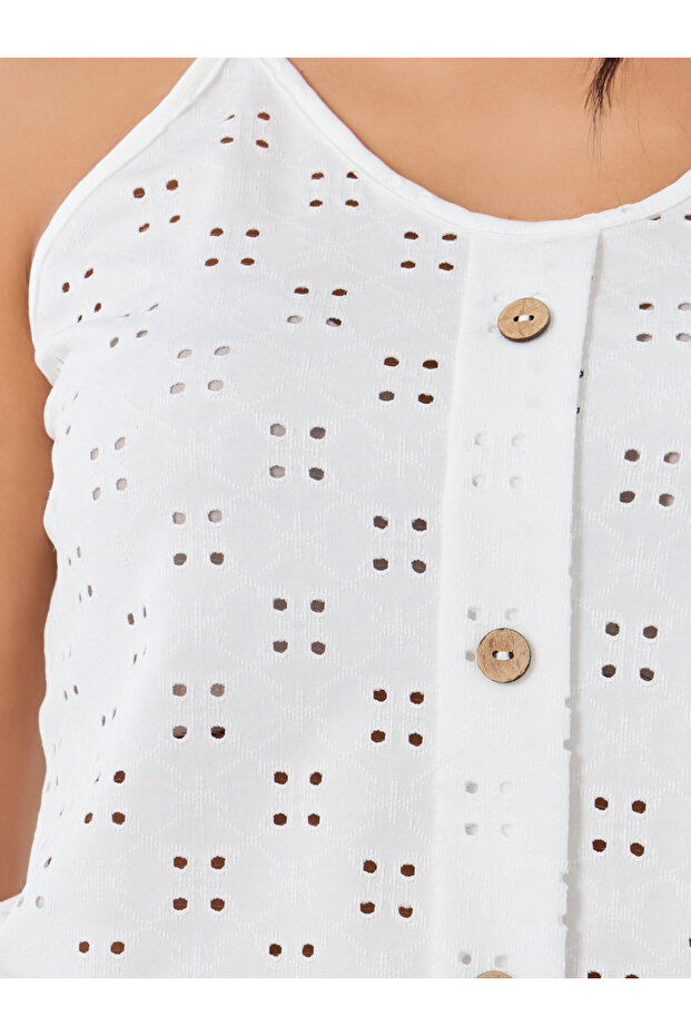 بلوزة كامي مطرزة بأزرار وحمالات - 4