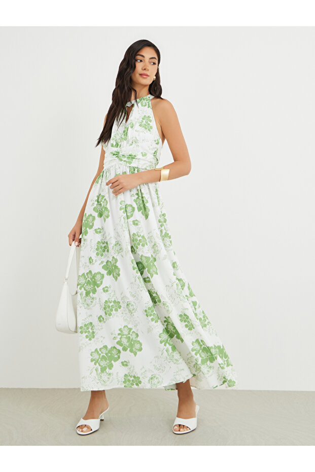 Floral Print Halter Neck A-Line Maxi Dress with Keyhole Detail