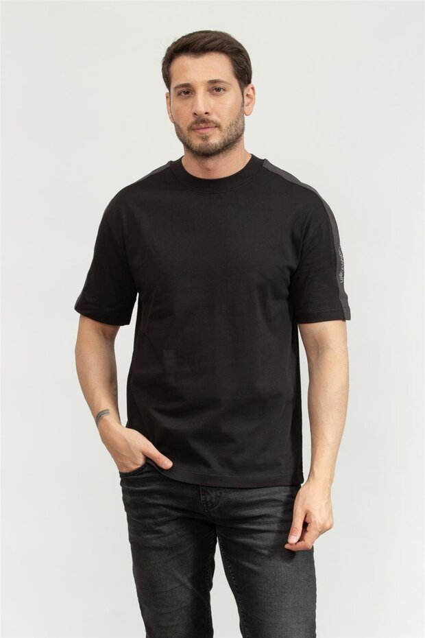 LOGO TAPE TEE - 1