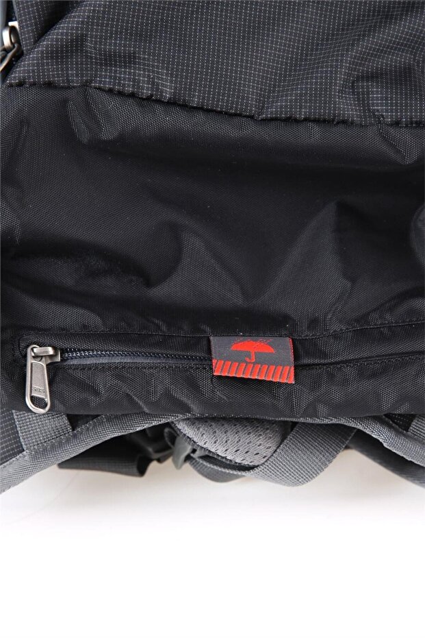 Young 45 Lt Mountaining Backpack with USB Support Device - 6