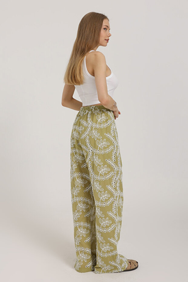 Açık Haki Nakışlı Geniş Paça Pantolon TWOSS25PL00129 - 4