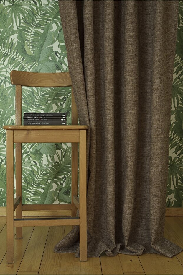 Background Curtain Linen Light Brown 1-3 Tight Pleat