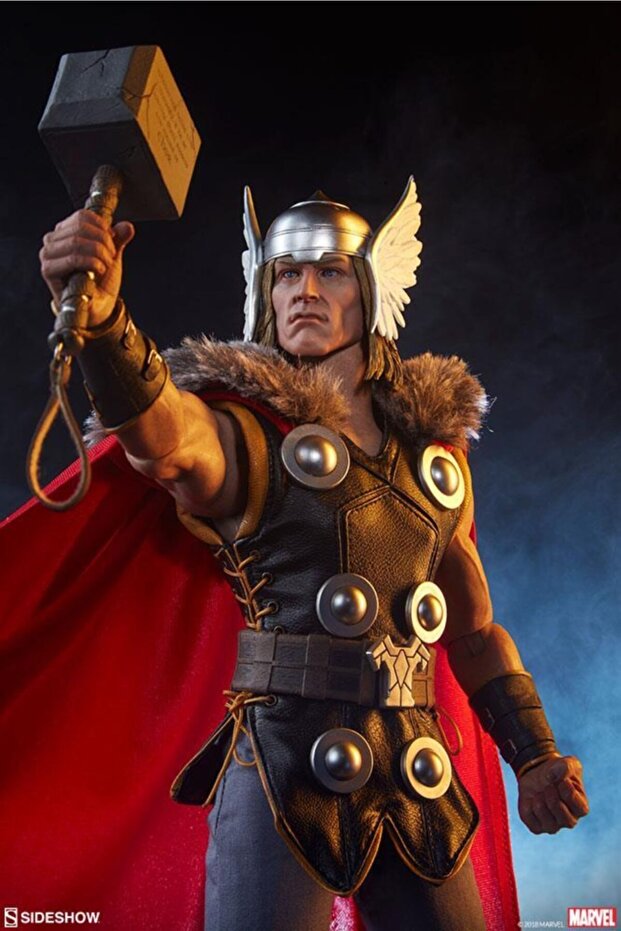 Thor Sixth Scale Figure - 4