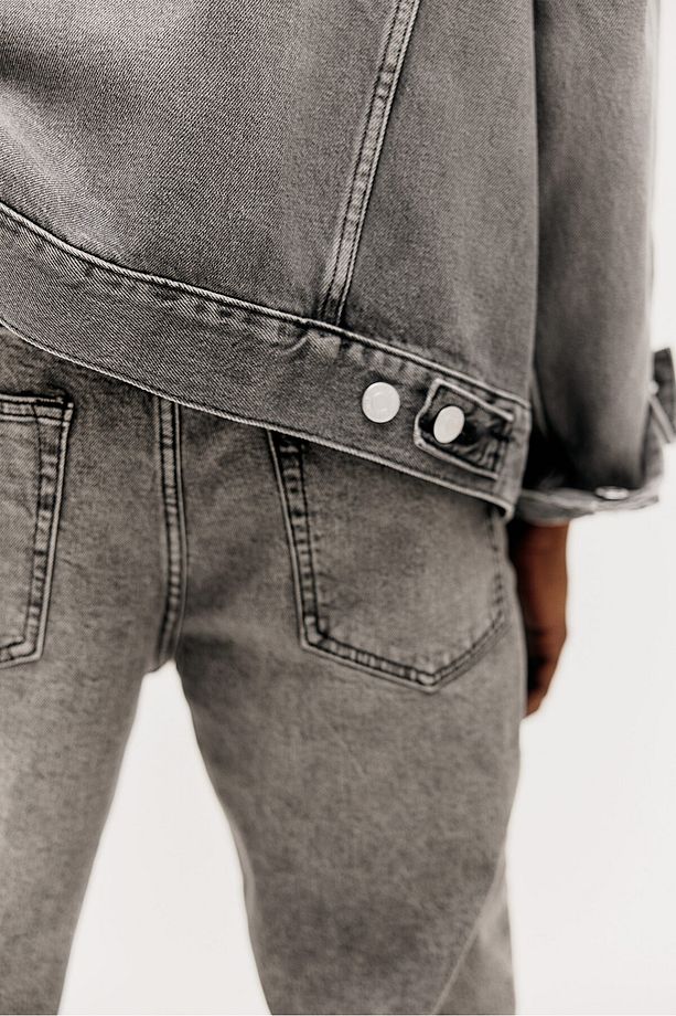 Regular Tapered Jeans - 4