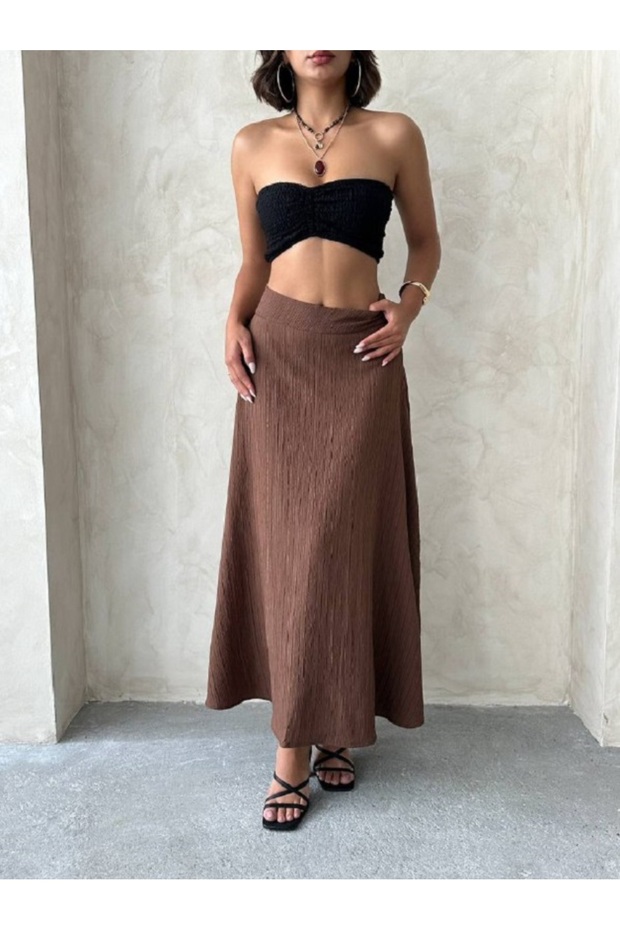 تنورة نسائية بنية طويلة مبطنة
