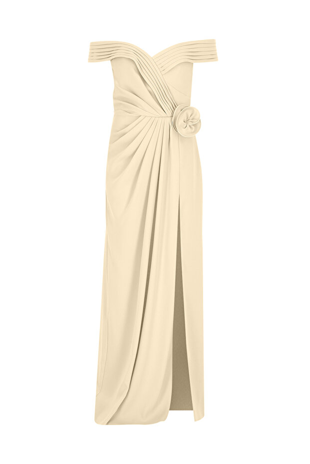 Gül Detaylı Drapeli Yırtmaçlı Uzun Abiye Elbise - 1