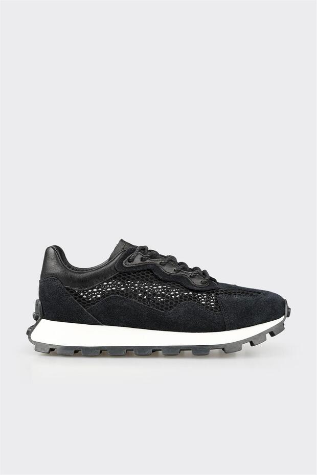 Black Leather Women's Sports Shoes