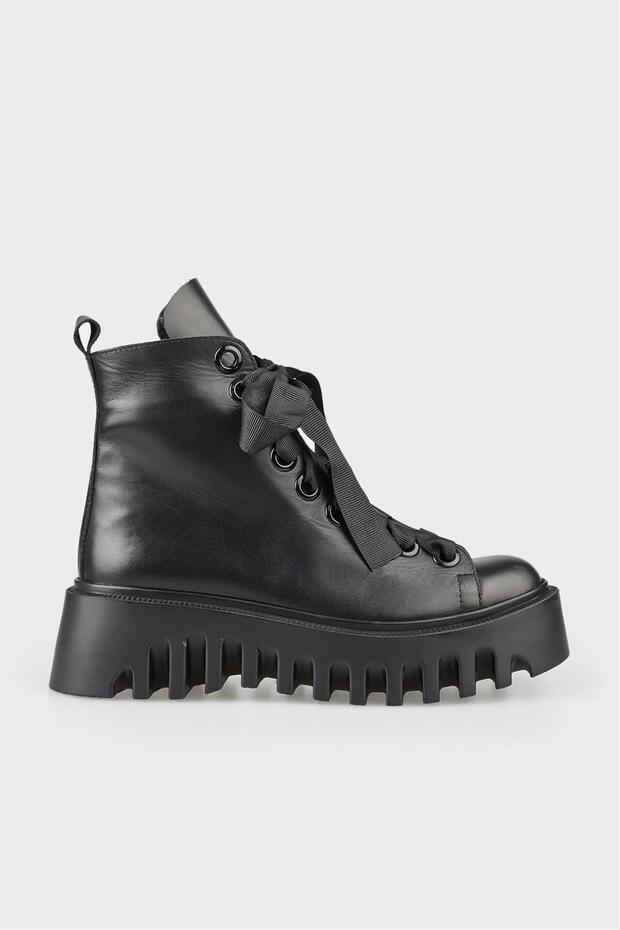 Siyah Deri Kadın Günlük Bot - 1