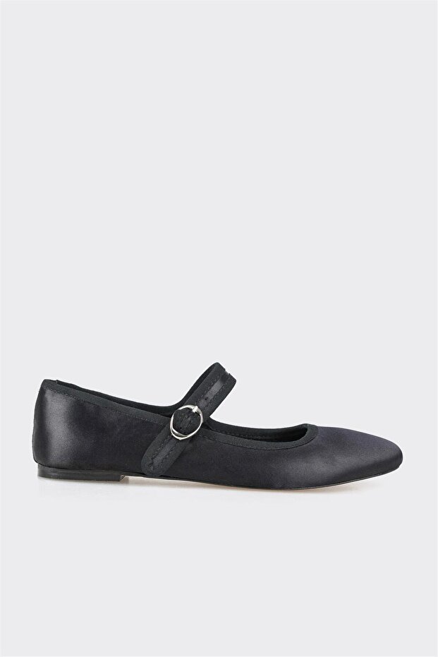 Black Women's Casual Shoes