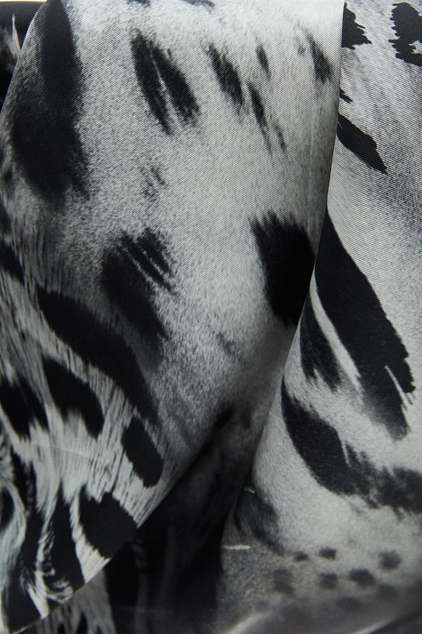 Leoparlı Twill İpek Eşarp - 3