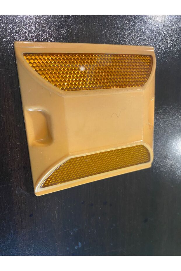 Plastic Road Button - 4