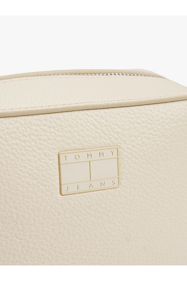 Tonal Badge Crossbody Camera Bag - 4