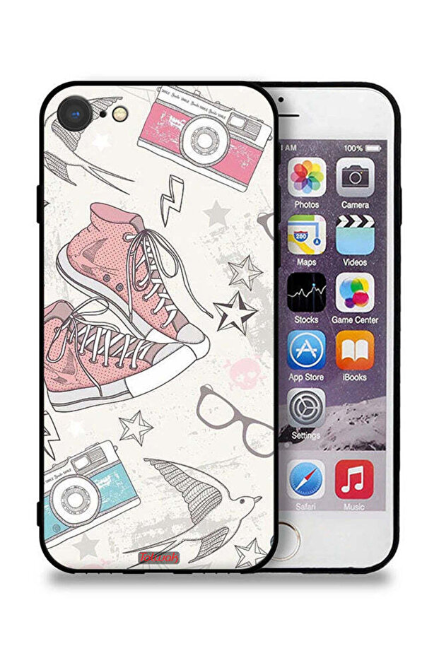 جراب حماية من القماش لهاتف Apple iPhone 7 بتصميم حذاء وفن كاميرا