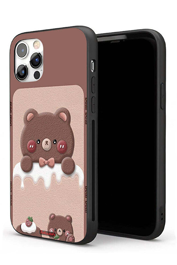 غطاء حماية لجهاز Apple iPhone 11 Pro بتصميم دب الفراولة