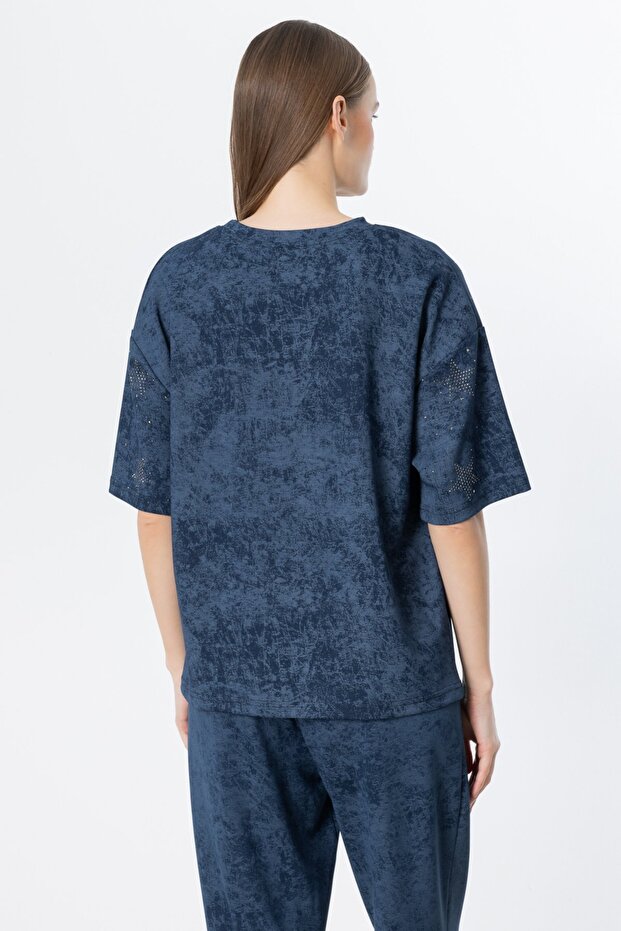 Önü Taşlı Yıldız Detaylı Bluz - 4