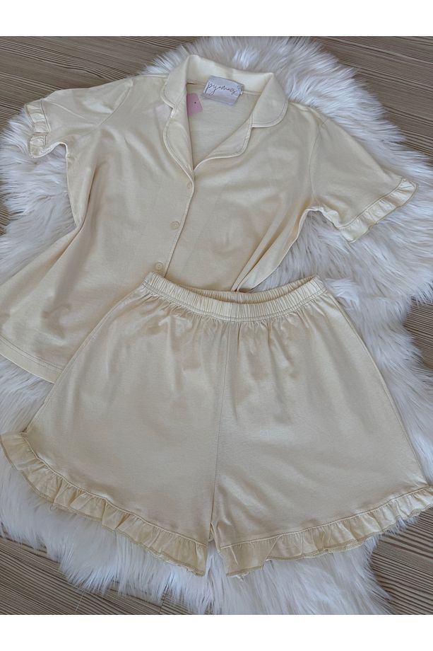 Ekru Pamuklu Kol ve Paça Fırfır Detaylı Kısa Kol Önden Düğmeli Şortlu Pijama Takımı - 8