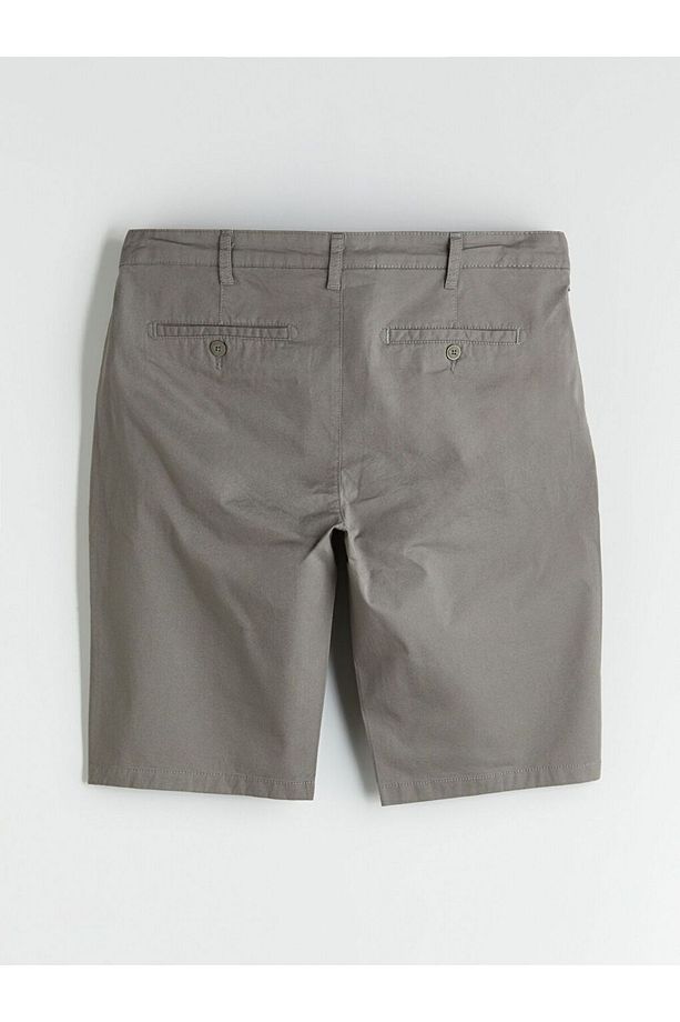 LCWAIKIKI Classic Standart Kalıp Gabardin Erkek Şort - 2