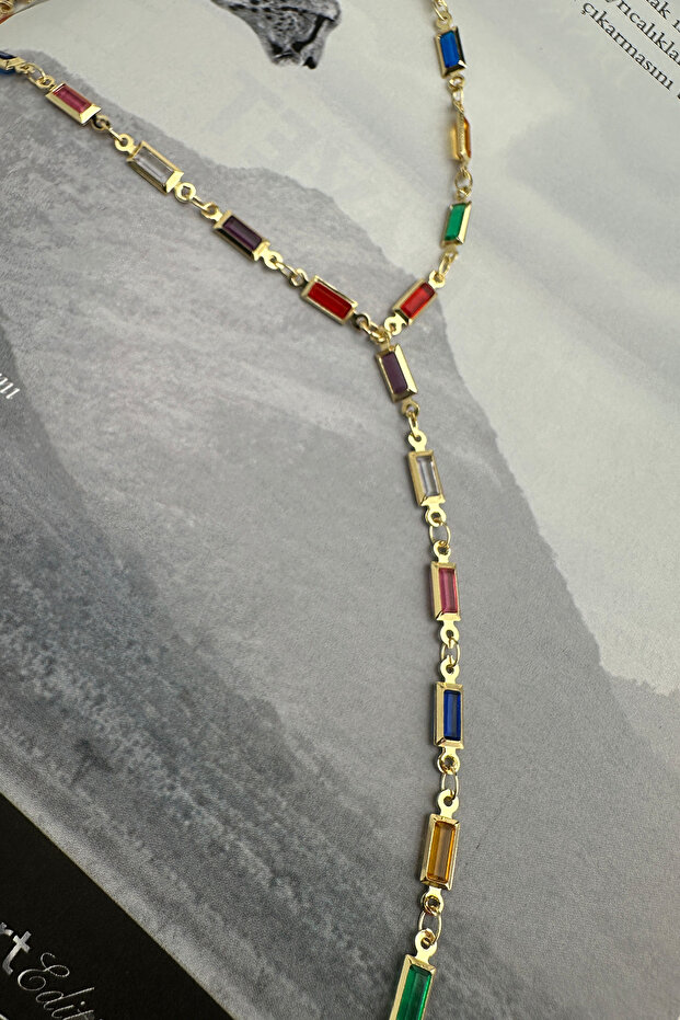 قلادة ملونة مستطيلة رفيعة على شكل حرف Y (56 سم) - 3