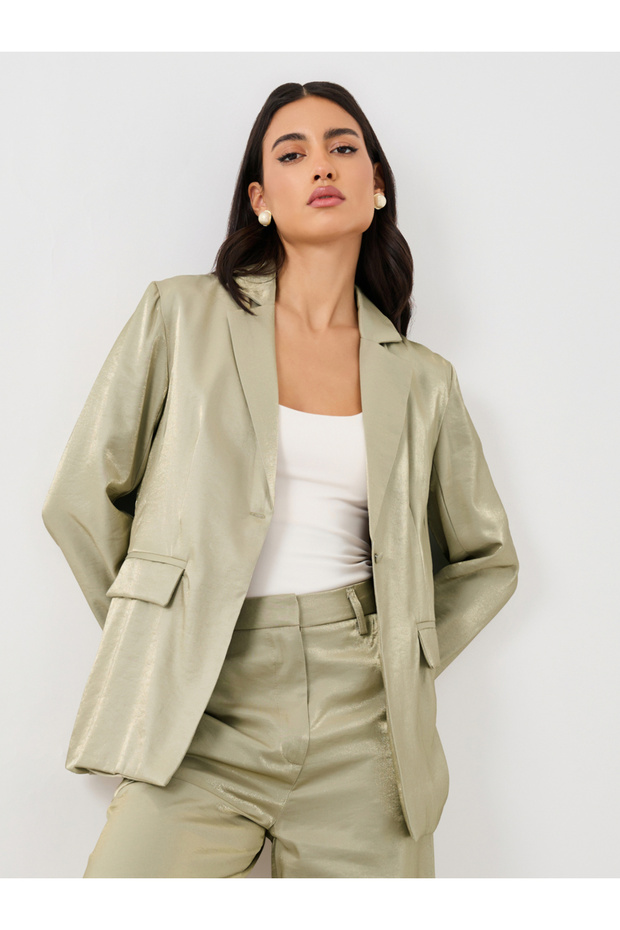 سترة بليزر سادة بقصّة عادية وصدر واحد - 1