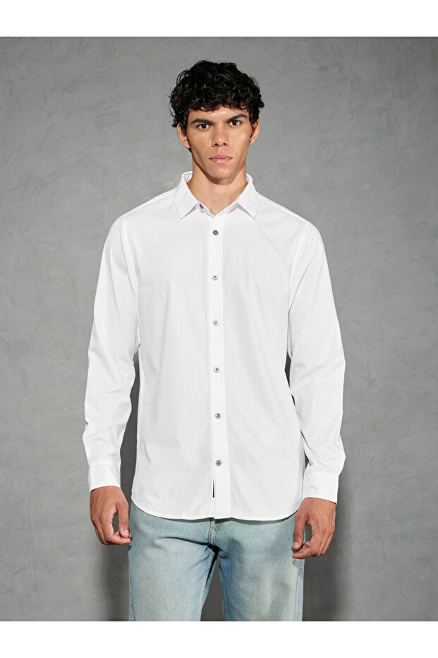 Solid Spread Collar Regular Fit Shirt - 1
