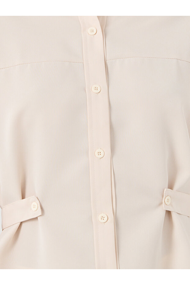 قميص سادة بأزرار وياقة واسعة - 3