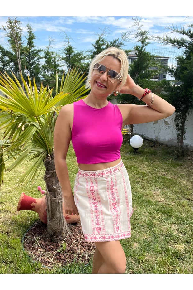 Pembe Nakışlı Şort Etek - 3